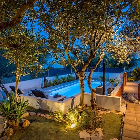 Villa House Oliva With Private Pool And Large Garden à Stari Grad  Extérieur photo