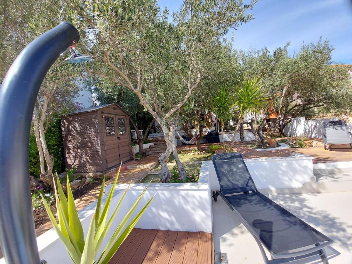 Villa House Oliva With Private Pool And Large Garden à Stari Grad  Extérieur photo