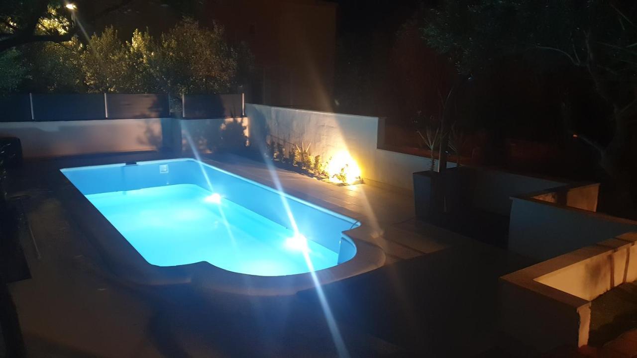 Villa House Oliva With Private Pool And Large Garden à Stari Grad  Extérieur photo