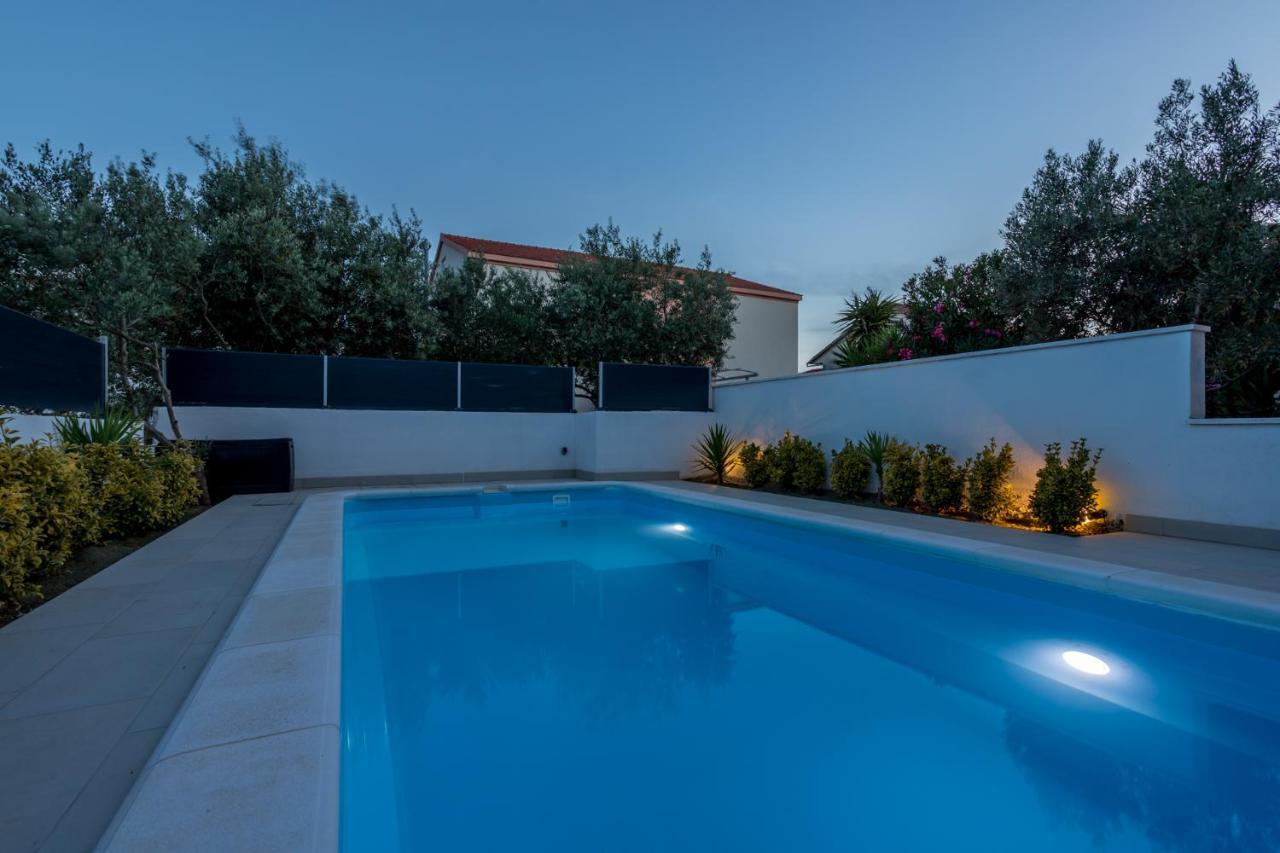 Villa House Oliva With Private Pool And Large Garden à Stari Grad  Extérieur photo